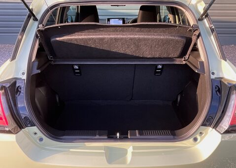 Suzuki Swift MOTION 18