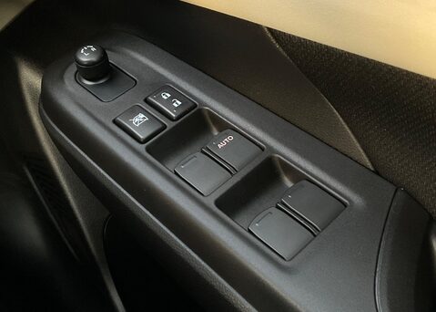 Suzuki Swift MOTION 22