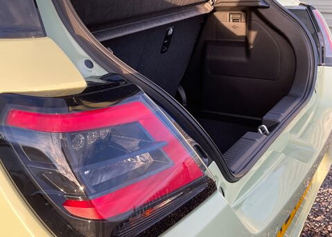 Suzuki Swift MOTION 19