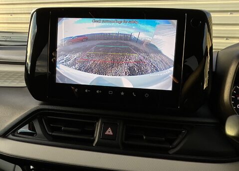 Suzuki Swift MOTION 17