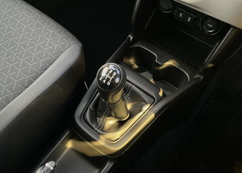 Suzuki Swift MOTION 25