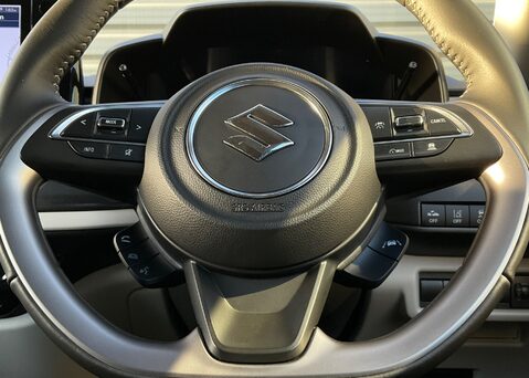 Suzuki Swift MOTION 24