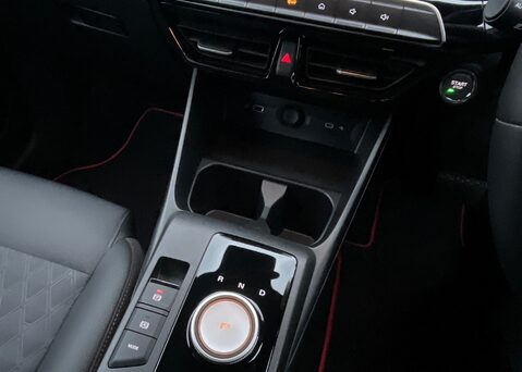 MG MG3 1.5 HYBRID+ TROPHY 20