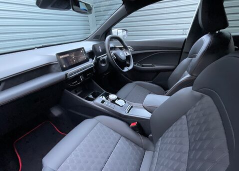 MG MG3 1.5 HYBRID+ TROPHY 15