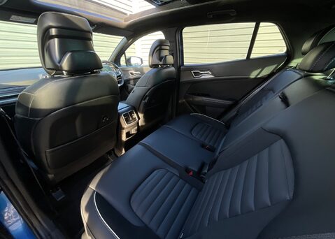 Kia Sportage 1.6 T-GDi GT-Line 'S' AWD HEV 14