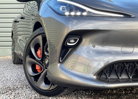 MG IM6 100 kWh LAUNCH EDITION AWD 2