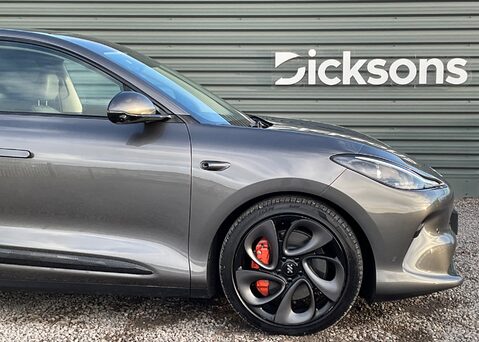 MG IM6 100 kWh LAUNCH EDITION AWD 3