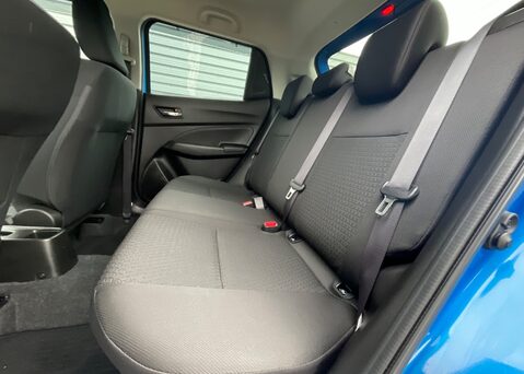 Suzuki Swift SZ5 DUALJET MHEV 11