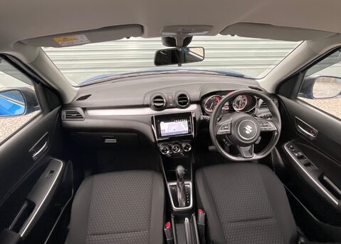 Suzuki Swift SZ5 DUALJET MHEV 13