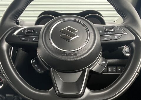 Suzuki Swift SZ5 DUALJET MHEV 24