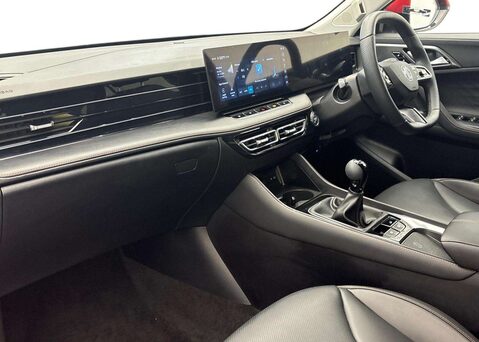 MG HS 1.5 T-GDI TROPHY 5