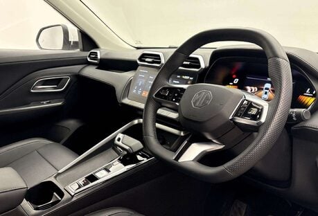 MG ZS 1.5 HYBRID+ TROPHY