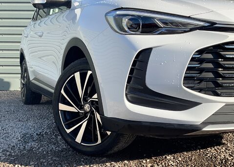 MG ZS 1.5 HYBRID+ TROPHY 2