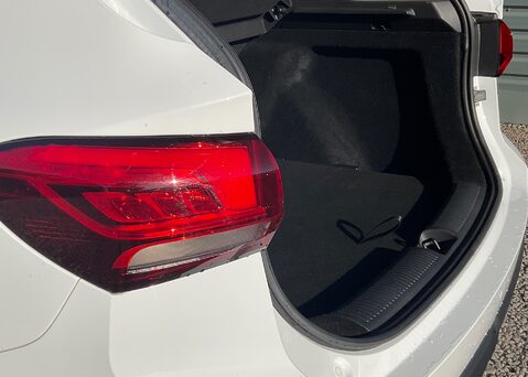 MG ZS 1.5 HYBRID+ TROPHY 10