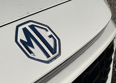 MG ZS 1.5 HYBRID+ TROPHY 4