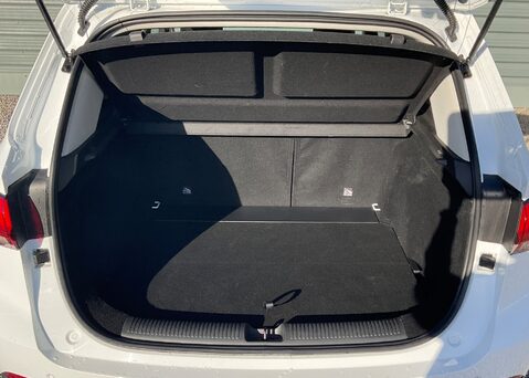 MG ZS 1.5 HYBRID+ TROPHY 11