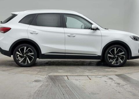 MG ZS 1.5 HYBRID+ TROPHY 4