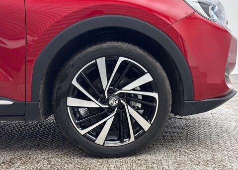 MG ZS 1.5 HYBRID+ TROPHY 5