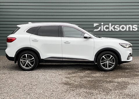 MG HS 1.5 T-GDI EXCLUSIVE 8