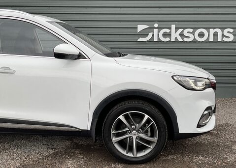 MG HS 1.5 T-GDI EXCLUSIVE 3