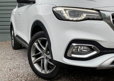 MG HS 1.5 T-GDI EXCLUSIVE 2