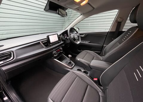 Kia Rio GT-LINE S MHEV 8