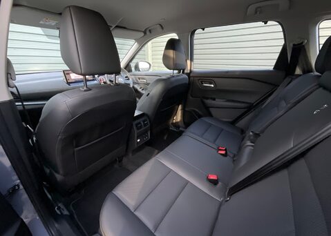 Nissan X-Trail E-4ORCE N-TREK 13