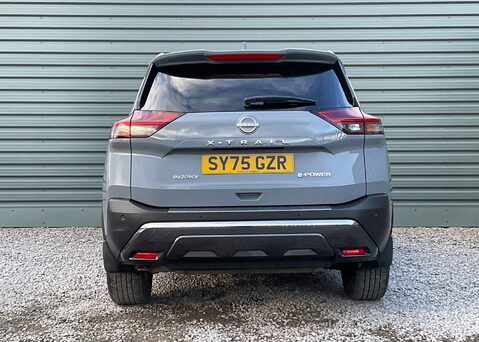 Nissan X-Trail E-4ORCE N-TREK 9