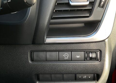 Nissan Qashqai DIG-T ACENTA PREMIUM MHEV 23