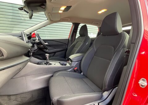 Nissan Qashqai DIG-T ACENTA PREMIUM MHEV 12