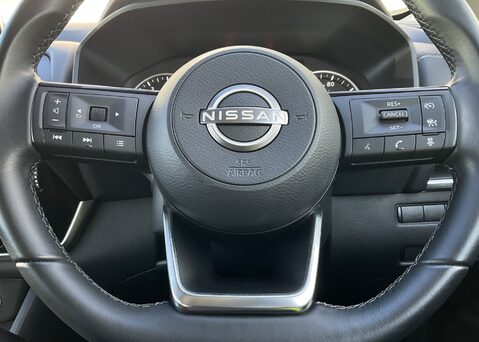 Nissan Qashqai DIG-T ACENTA PREMIUM MHEV 22