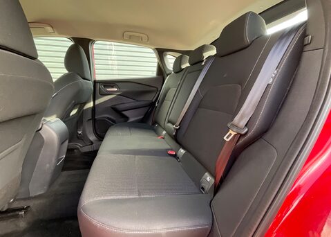 Nissan Qashqai DIG-T ACENTA PREMIUM MHEV 15