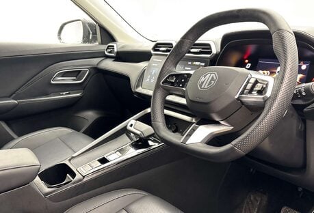 MG ZS 1.5 HYBRID+ TROPHY