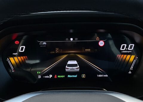 MG ZS 1.5 HYBRID+ TROPHY 24