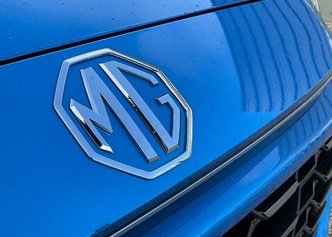 MG ZS 1.5 HYBRID+ TROPHY 4