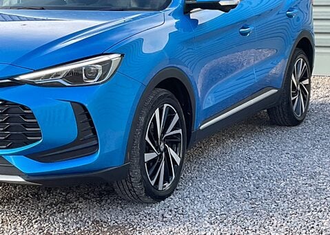 MG ZS 1.5 HYBRID+ TROPHY 5