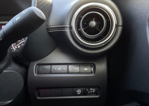 Nissan Juke DIG-T N-CONNECTA 24