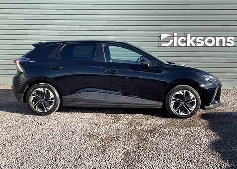 MG MG4 EV 64kWh TROPHY 8