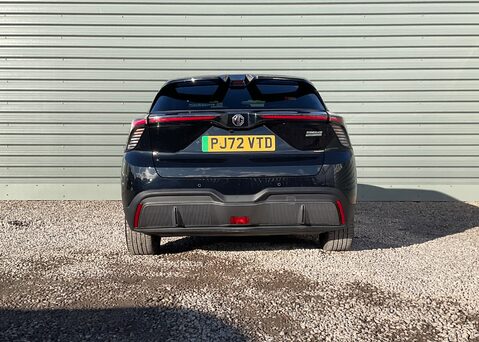 MG MG4 EV 64kWh TROPHY 9