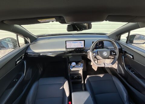 MG MG4 EV 64kWh TROPHY 12