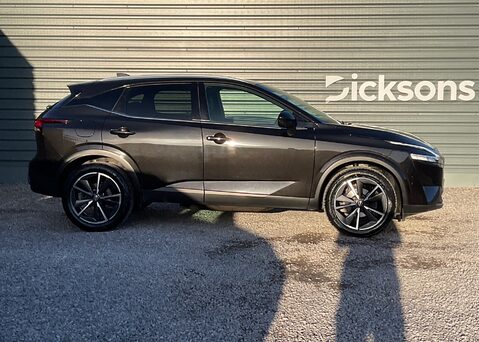 Nissan Qashqai DIG-T TEKNA DCT MHEV 8