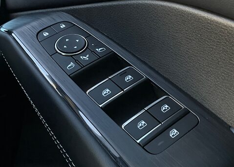 Nissan Qashqai DIG-T TEKNA DCT MHEV 25