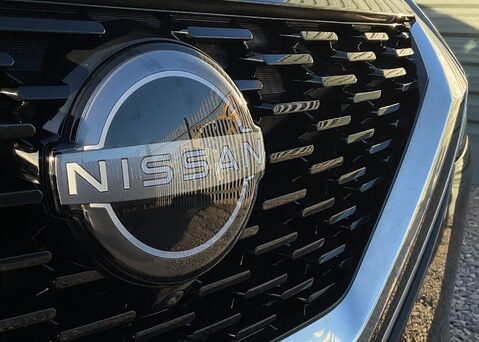 Nissan Qashqai DIG-T TEKNA DCT MHEV 4