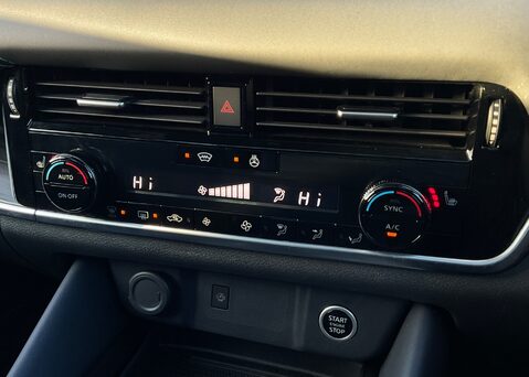 Nissan Qashqai DIG-T TEKNA DCT MHEV 21