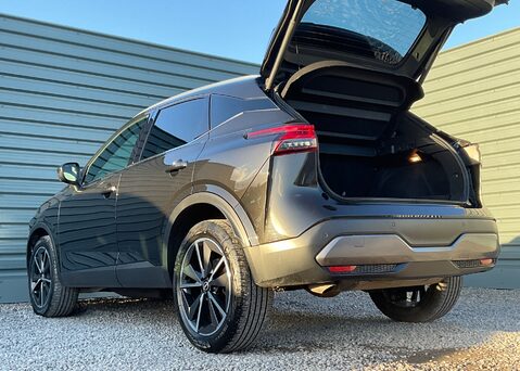 Nissan Qashqai DIG-T TEKNA DCT MHEV 17