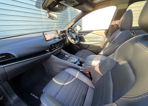 Nissan Qashqai DIG-T TEKNA DCT MHEV 11