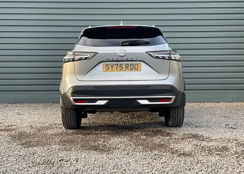 Nissan Qashqai DIG-T TEKNA 9