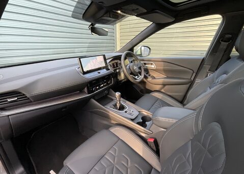 Nissan Qashqai DIG-T TEKNA 11