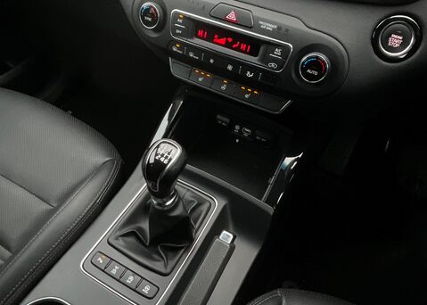 Kia Sorento 2.2 CRDI KX-3 ISG 26