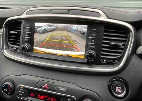 Kia Sorento 2.2 CRDI KX-3 ISG 17